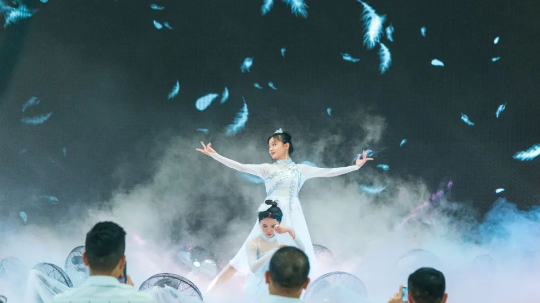 直擊發(fā)布會(huì)現(xiàn)場(chǎng) | 強(qiáng)輝再攜新品隆重亮相！(圖5)