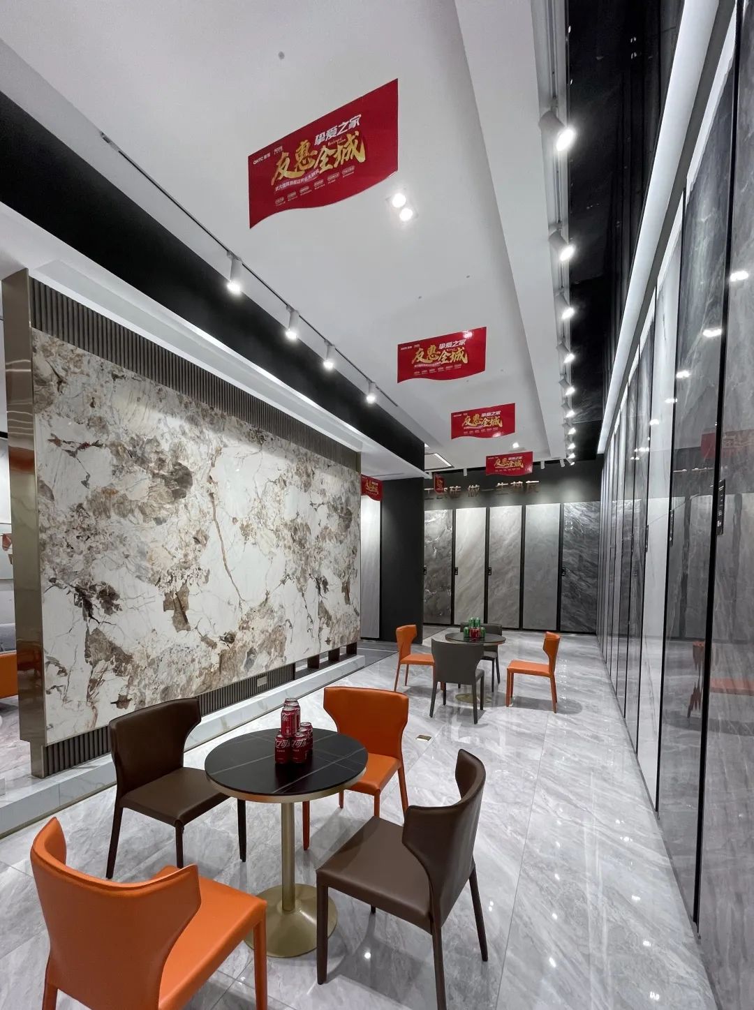 終端風采 | 強輝武穴旗艦店，發(fā)現(xiàn)更多美的可能(圖10)